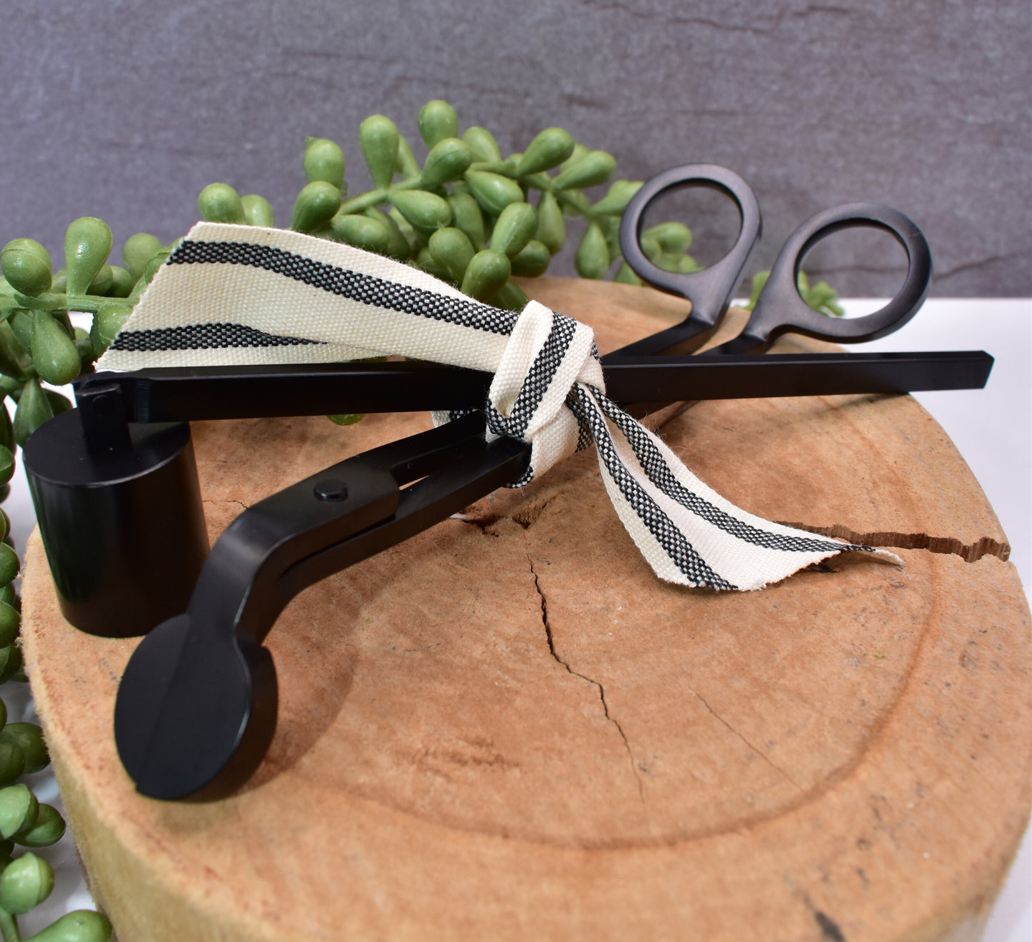 2 PIECE CANDLE TRIMMER/SNUFFER SET